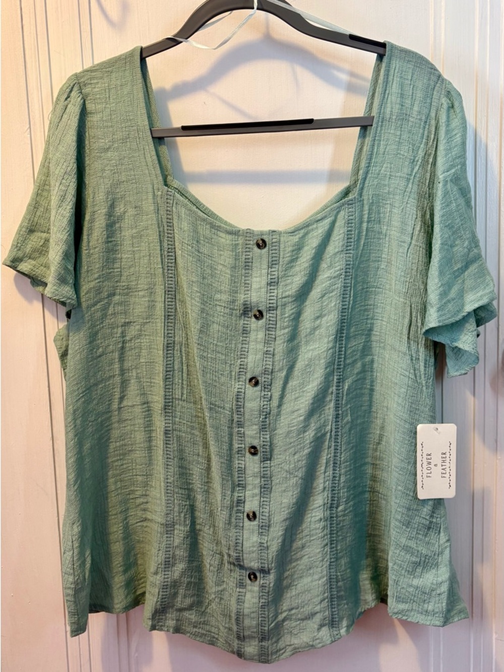Women's Sage Button-Front Square Neck Blouse